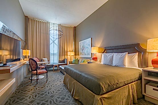 Proximity King Room